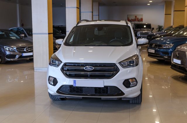 Ford Kuga 1.5 EcoB. S&S ST-Line 4x4 Aut. 176