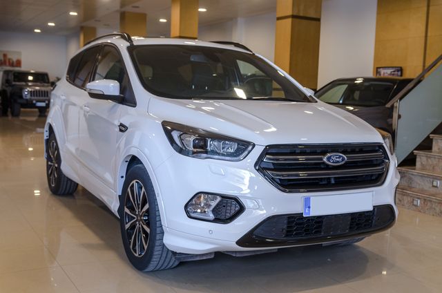 Ford Kuga 1.5 EcoB. S&S ST-Line 4x4 Aut. 176