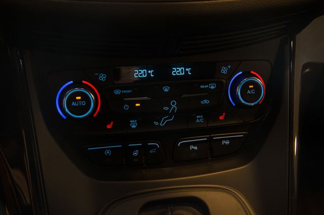 Ford Kuga 1.5 EcoB. S&S ST-Line 4x4 Aut. 176