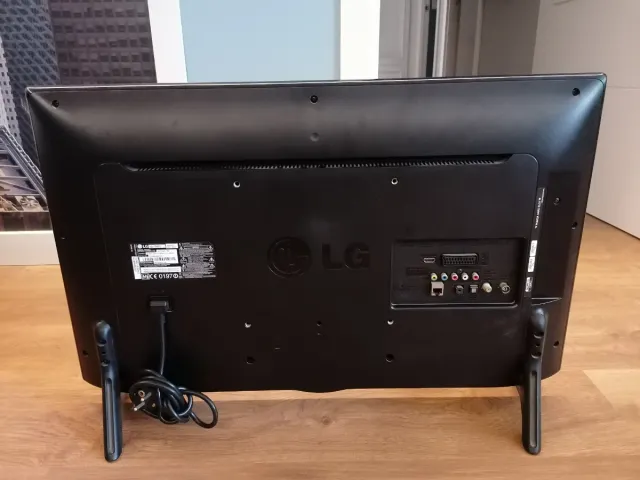 LG TV LED 32 Smart TV webOS HD