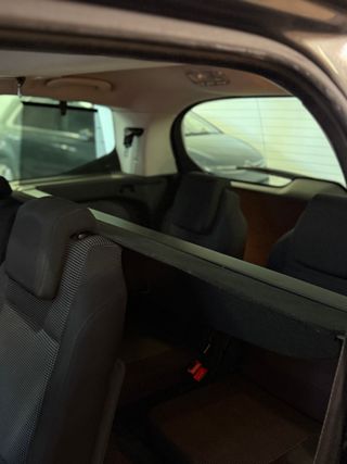 Peugeot 5008 2010