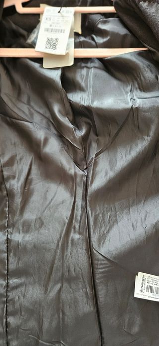Gabardina negra Stradivarius