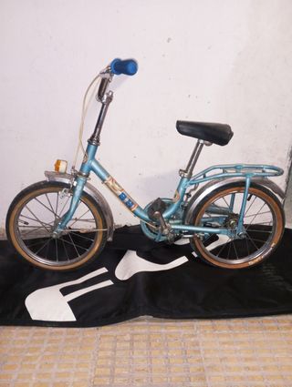 Bicicleta BH infantil azul antigua