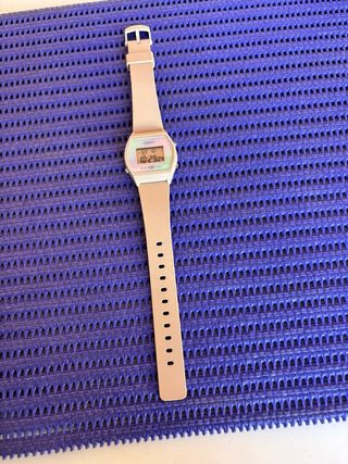 Reloj Casio Beige y Multicolor