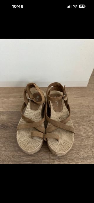 Sandalias Pull&Bear esparto marrón