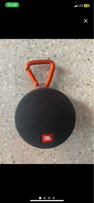 Altavoz JBL portátil