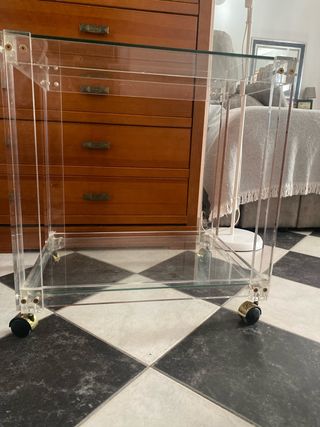 Mesa camarera acrílico y cristal con ruedas