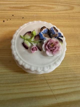 Joyero vintage Coalport flores rosas y azules