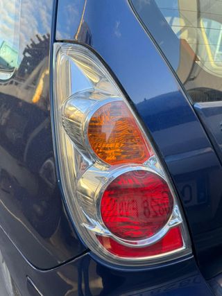 PILOTO TRASERO IZQUIERDO SUZUKI LIANA 1.6 2005