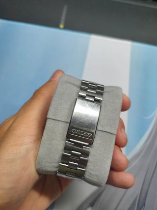 Reloj Seiko Automático Plata y Blanco