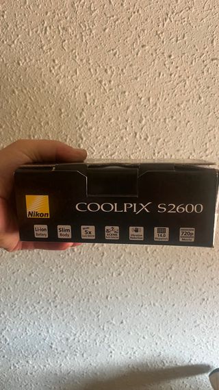 Cámara Nikon COOLPIX S2600 Plata