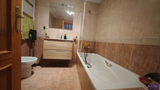 Casa 3 plantas cerca centro