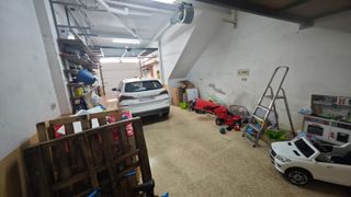 Casa 3 plantas cerca centro