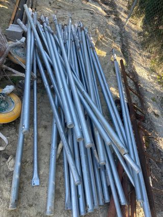 Valla metálica simple torsión y puerta