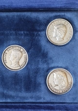 Estuche 5 Medallas Familia Real Española