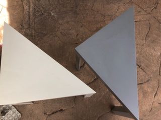 Mesa auxiliar bicolor diseño moderno. Lack de ikea