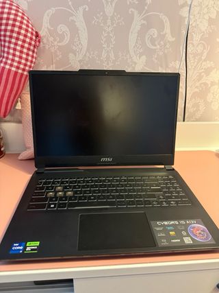 Portátil MSI Cyborg 15 Intel Core i7