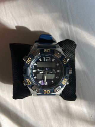 Reloj Marea Azul y Plateado