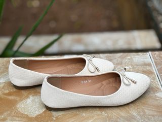 Bailarinas color crema talla 37