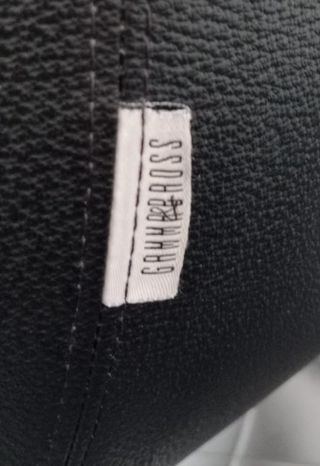 Mobiliario  de peluquería  firmas gamma&bross 