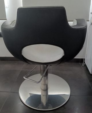 Mobiliario  de peluquería  firmas gamma&bross 