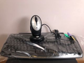 Teclado y Ratón Logitech
