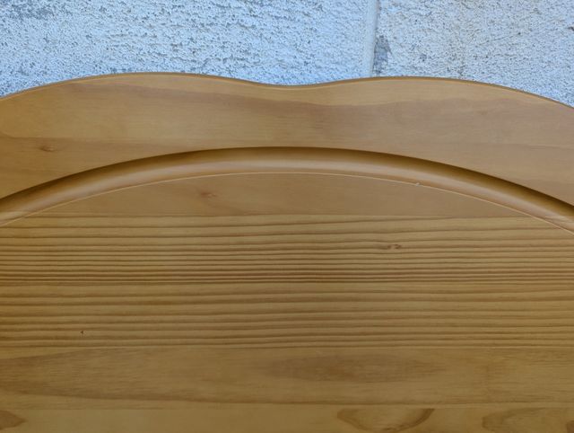 Cabecero de madera rústico