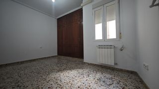 Piso 4 hab. 1ª planta sin ascensor