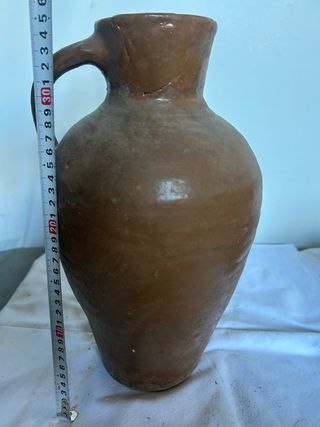 Cántaro de barro antiguo