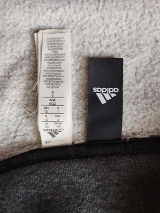 Chaqueta Adidas Gris con Cremallera