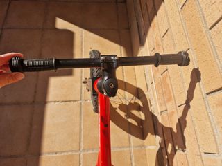 Bicicleta sin pedales Conor Roja