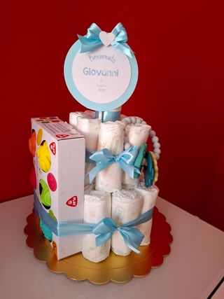 Torta di pannolini personalizzata nascita
