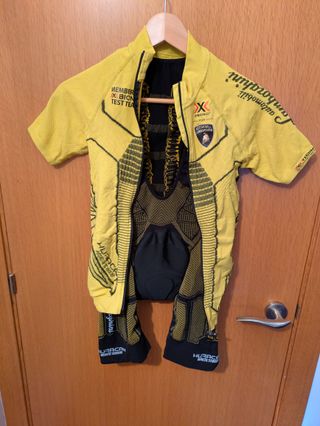 Conjunto XBIONIC Edición Lamborghini talla S