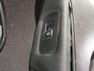 GUARNECIDO PUERTA TRASERA IZQUIERDA VOLVO V40 CRO