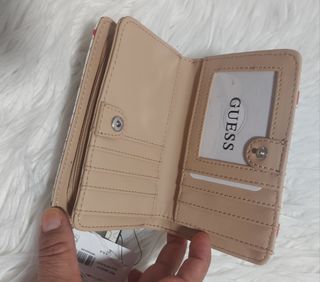 Monedero Guess Blanco con Cerezas