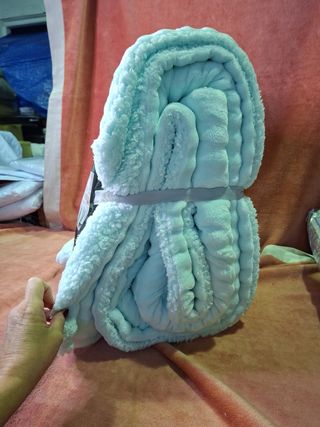 Manta sofá 220x240 sherpa verde menta