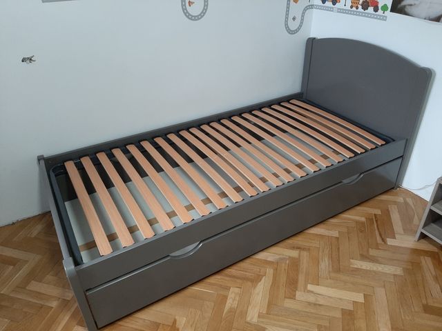 Cama individual con cajón