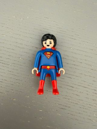 Figuras Playmobil Superman y Funko Pop