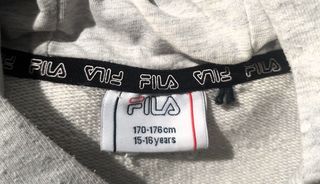 Sudadera con capucha FILA. TALLA 15-16años