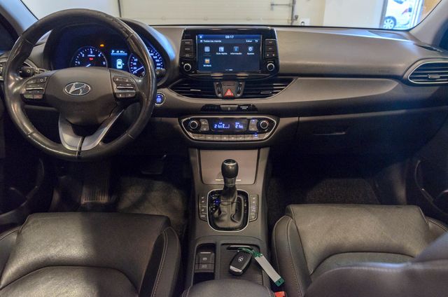 Hyundai i30  i30 1.6CRDi Style DT 136 FASTBACK