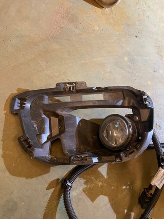 Antiniebla Fiat 500 / Peugeot 5008