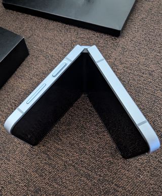 Samsung Galaxy Z Flip 6