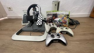 Xbox 360 con Volante, Mandos y Juegos
