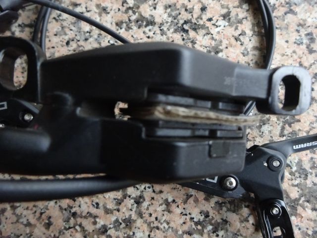 Frenos SRAM DB8 4 pistones