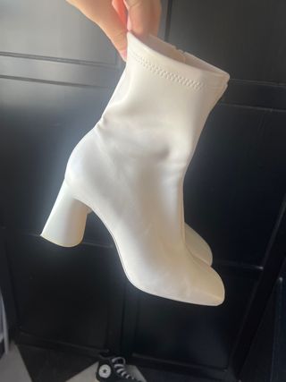 Botines tacón blancos