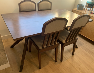 Conjunto mesa,Vitrina y sillas comedor color wenge