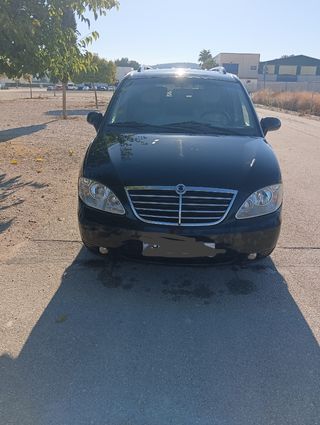 SsangYong Rodius 2009