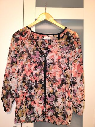 Blusa floral Pull&Bear 