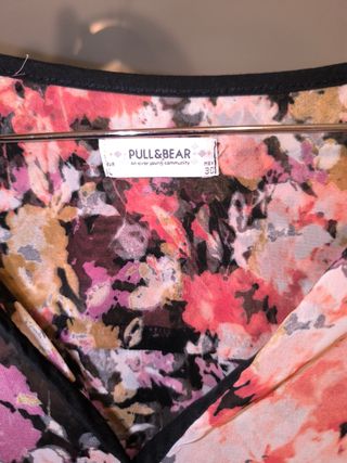 Blusa floral Pull&Bear 