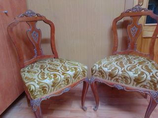 2 scarpiere in legno e tessuto